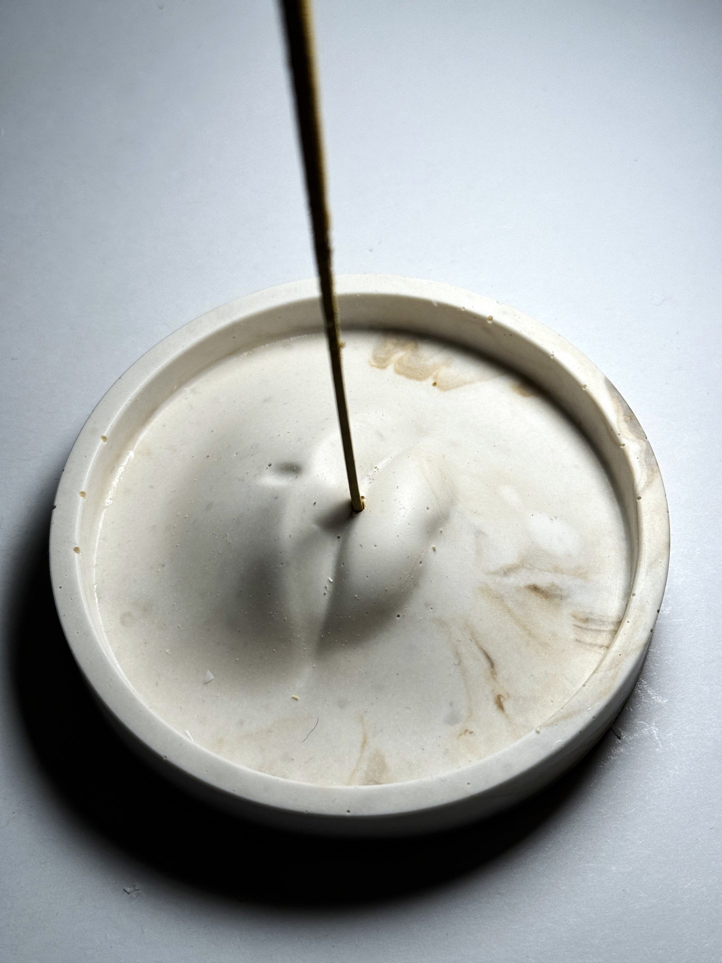 Aura - Räucherstäbchenhalter